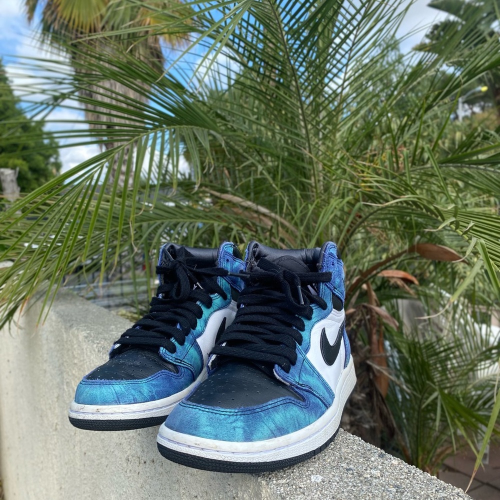 Jordan 1 Retro High
Tie Dye